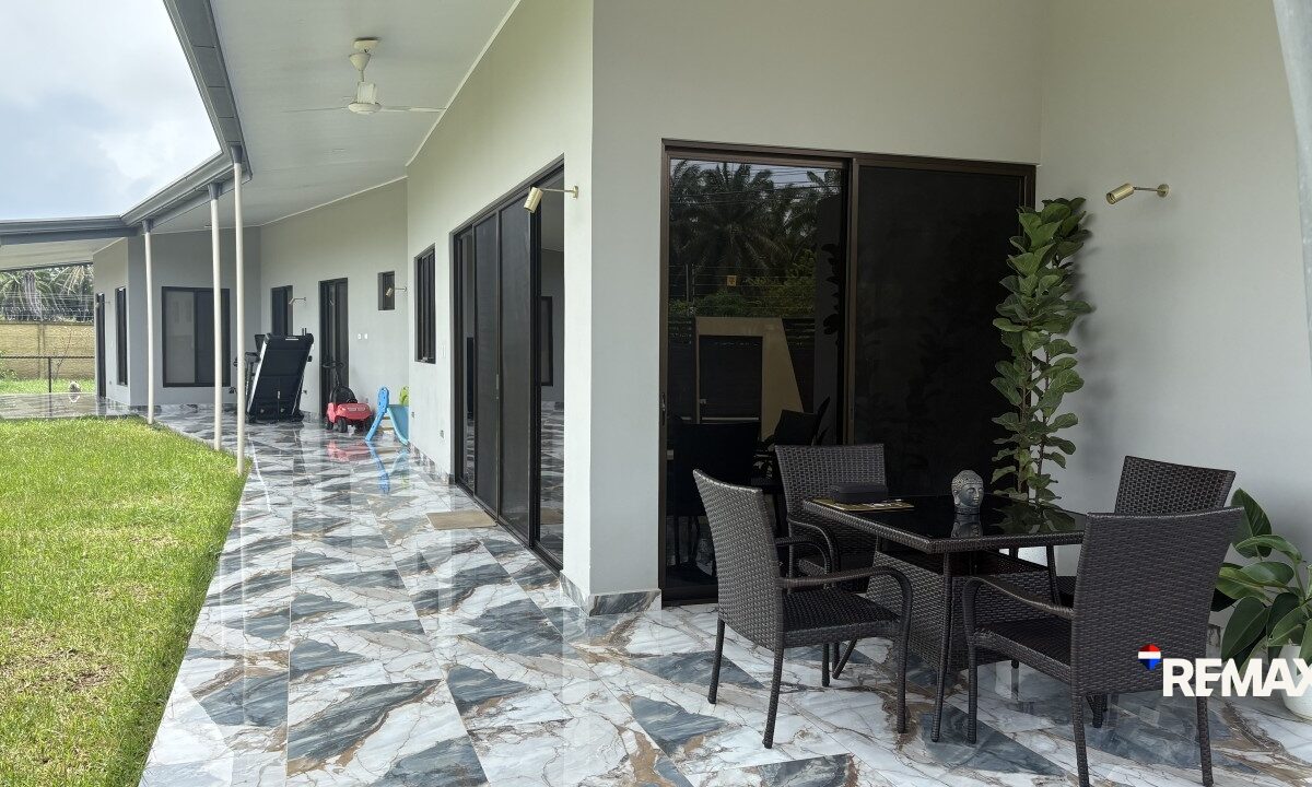 Homes for sale in Parrita Costa Rica