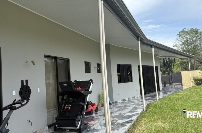 Homes for sale in Parrita Costa Rica