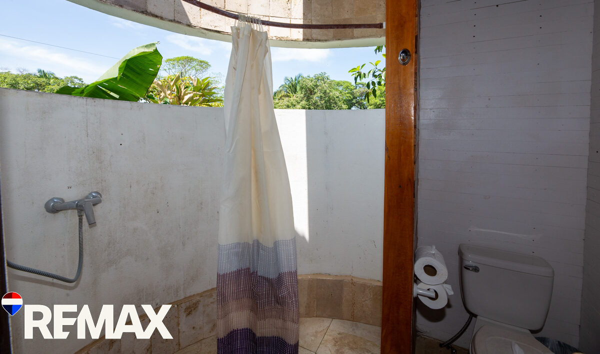 CommercialHotel - B&B for sale in Esterillos Costa Rica