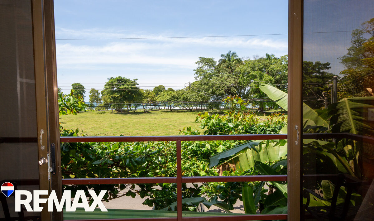 CommercialHotel - B&B for sale in Esterillos Costa Rica