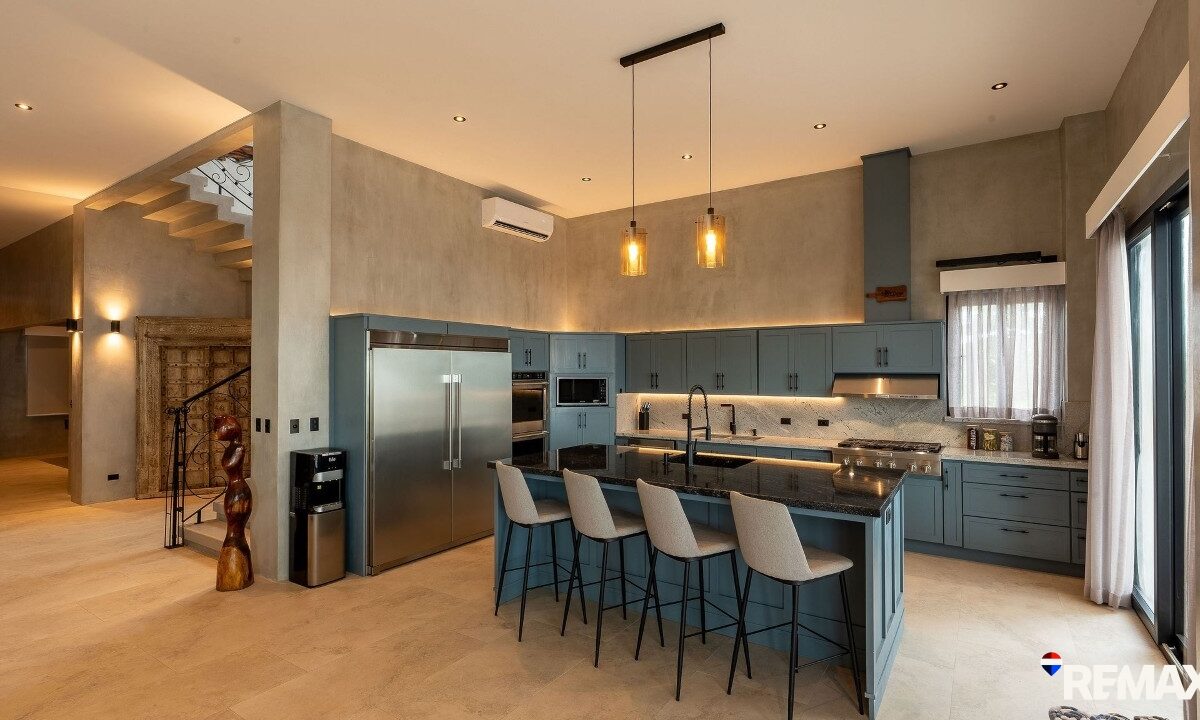 Homes for sale in Hermosa Beach Costa Rica