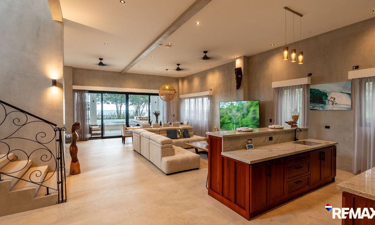 Homes for sale in Hermosa Beach Costa Rica