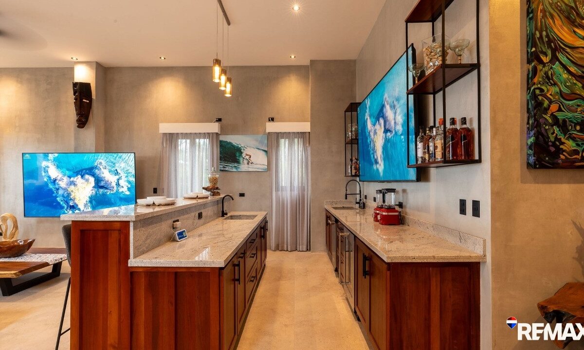 Homes for sale in Hermosa Beach Costa Rica