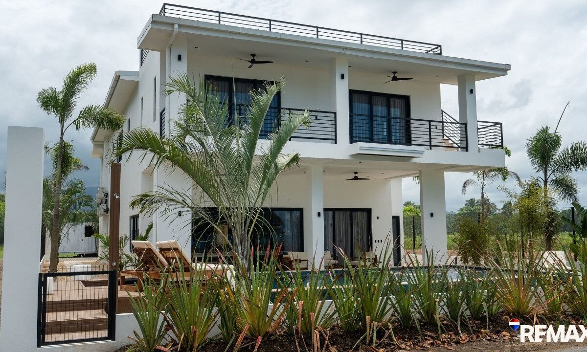 Homes for sale in Hermosa Beach Costa Rica