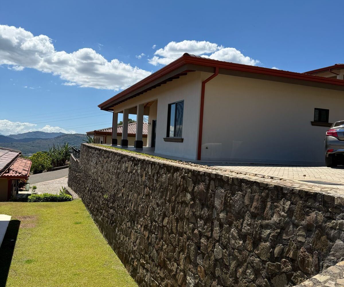 Homes for sale Costa Rica