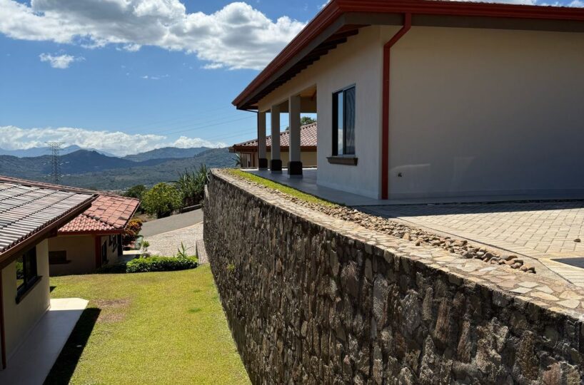 Homes for sale Costa Rica