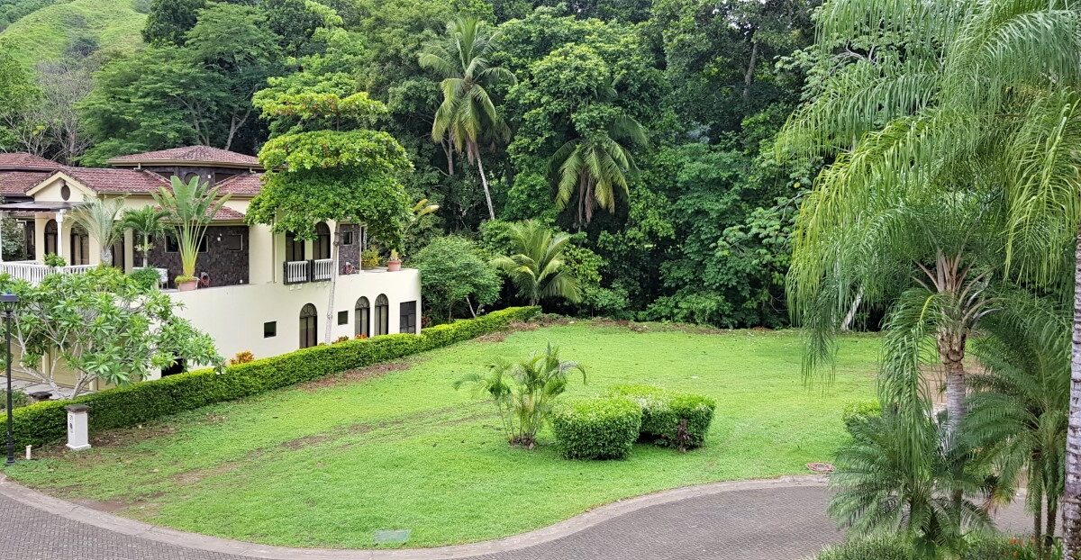 Condos for sale in Herradura Bay Costa Rica