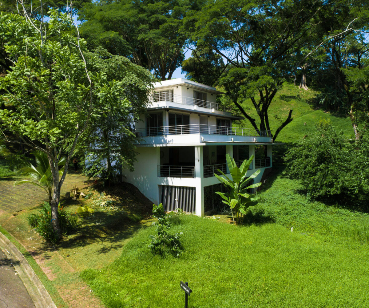 Homes for sale in Tarcoles Costa Rica