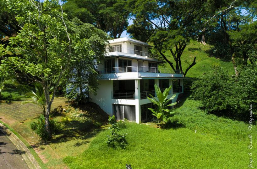Homes for sale in Tarcoles Costa Rica