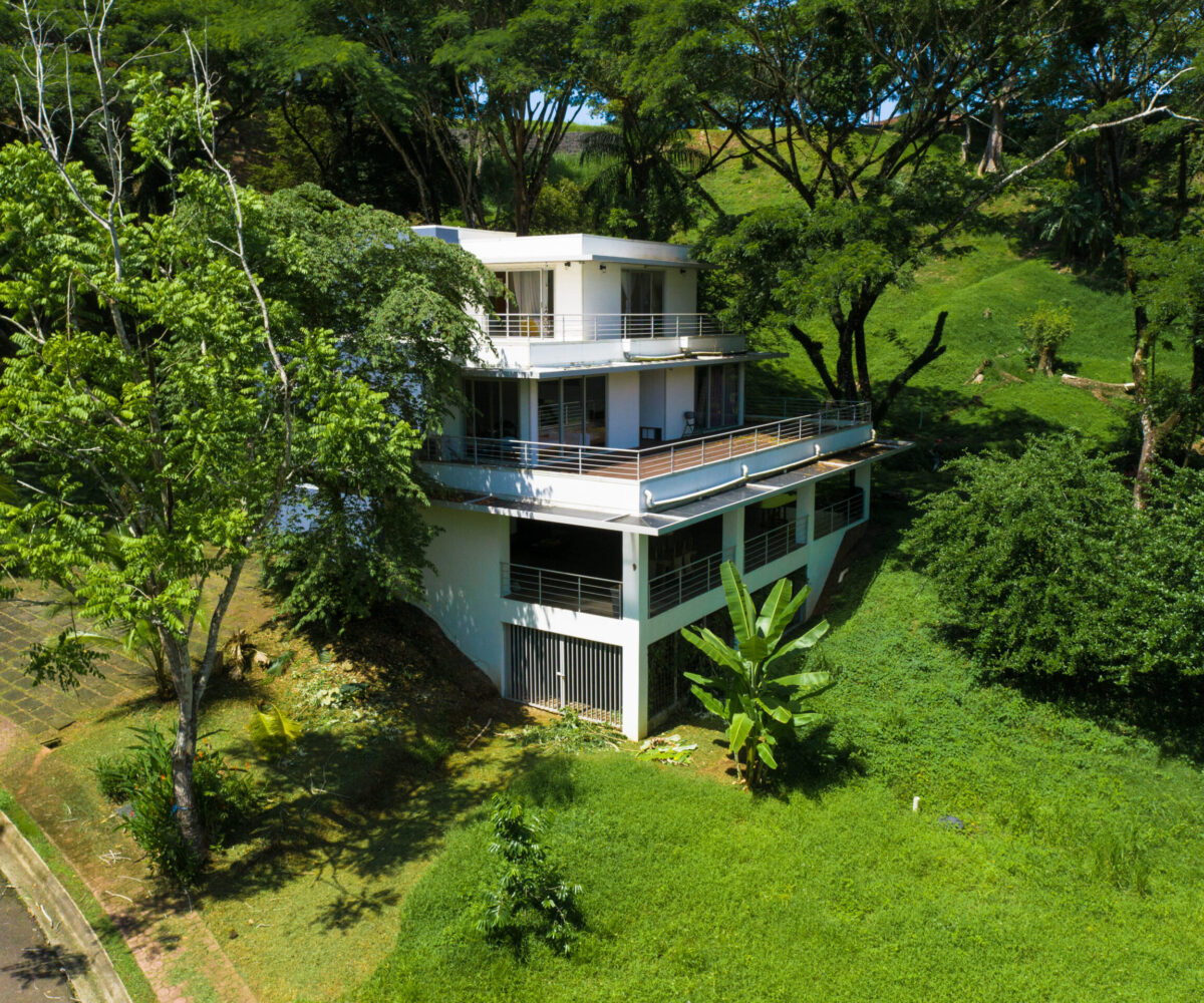 Homes for sale in Tarcoles Costa Rica