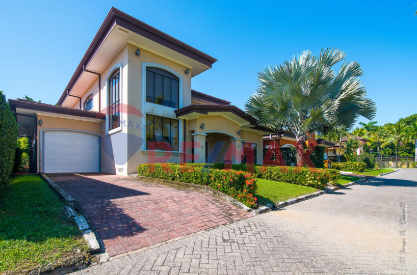 Homes for sale Costa Rica