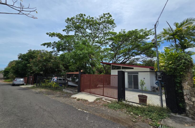 Homes for sale in EsterillosParrita Costa Rica