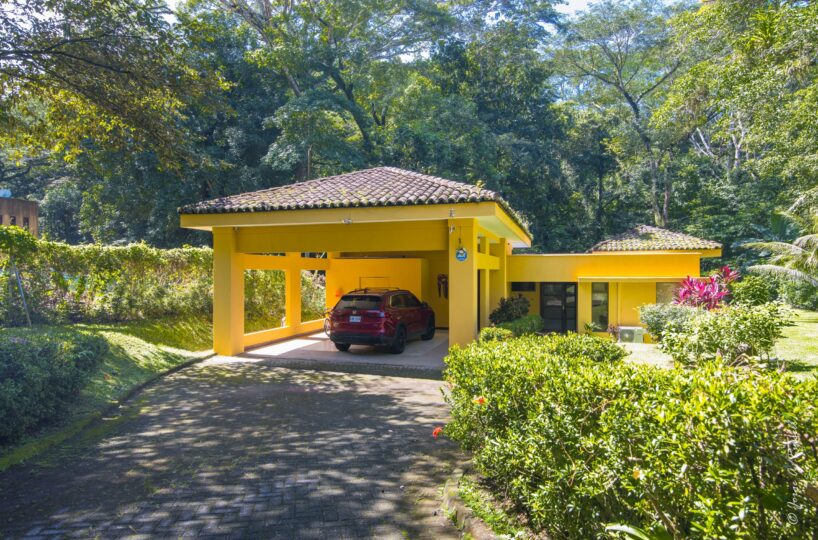 Homes for sale in Tarcoles Costa Rica