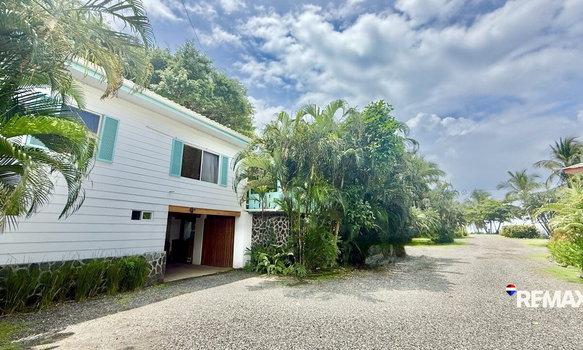 Homes for sale in Hermosa Beach Costa Rica