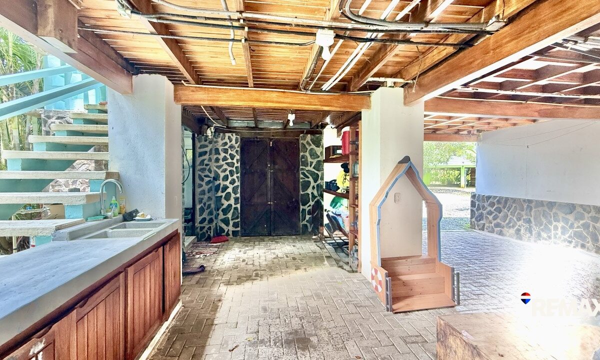 Homes for sale in Hermosa Beach Costa Rica