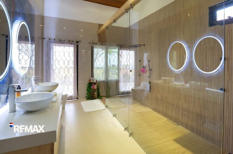 Homes for sale in Hermosa Beach Costa Rica