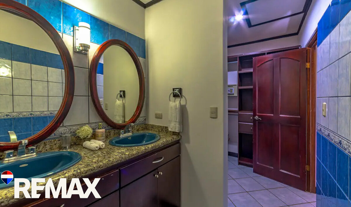 Homes for sale in Hermosa Beach Costa Rica