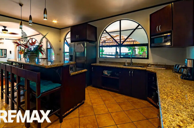 Homes for sale in Hermosa Beach Costa Rica