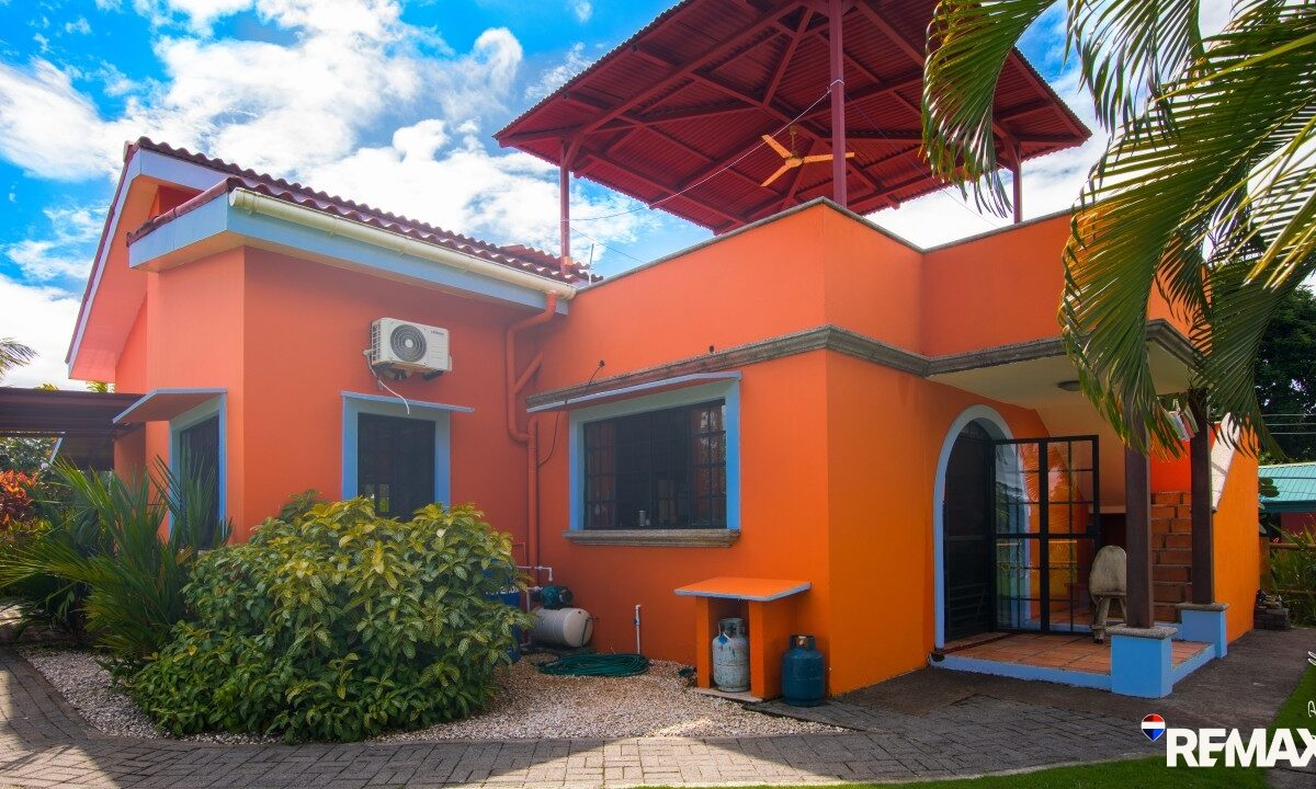 Homes for sale in EsterillosParrita Costa Rica