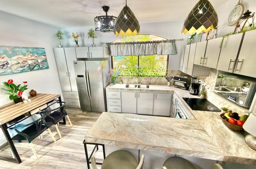 Homes for sale in EsterillosParrita Costa Rica