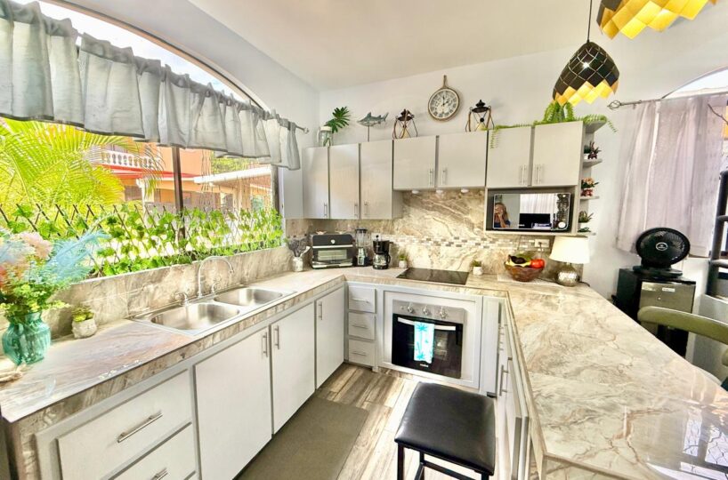 Homes for sale in EsterillosParrita Costa Rica