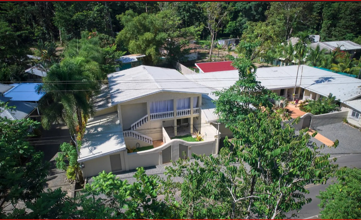 CommercialHotel - B&B for sale in Playa Chiquita Costa Rica