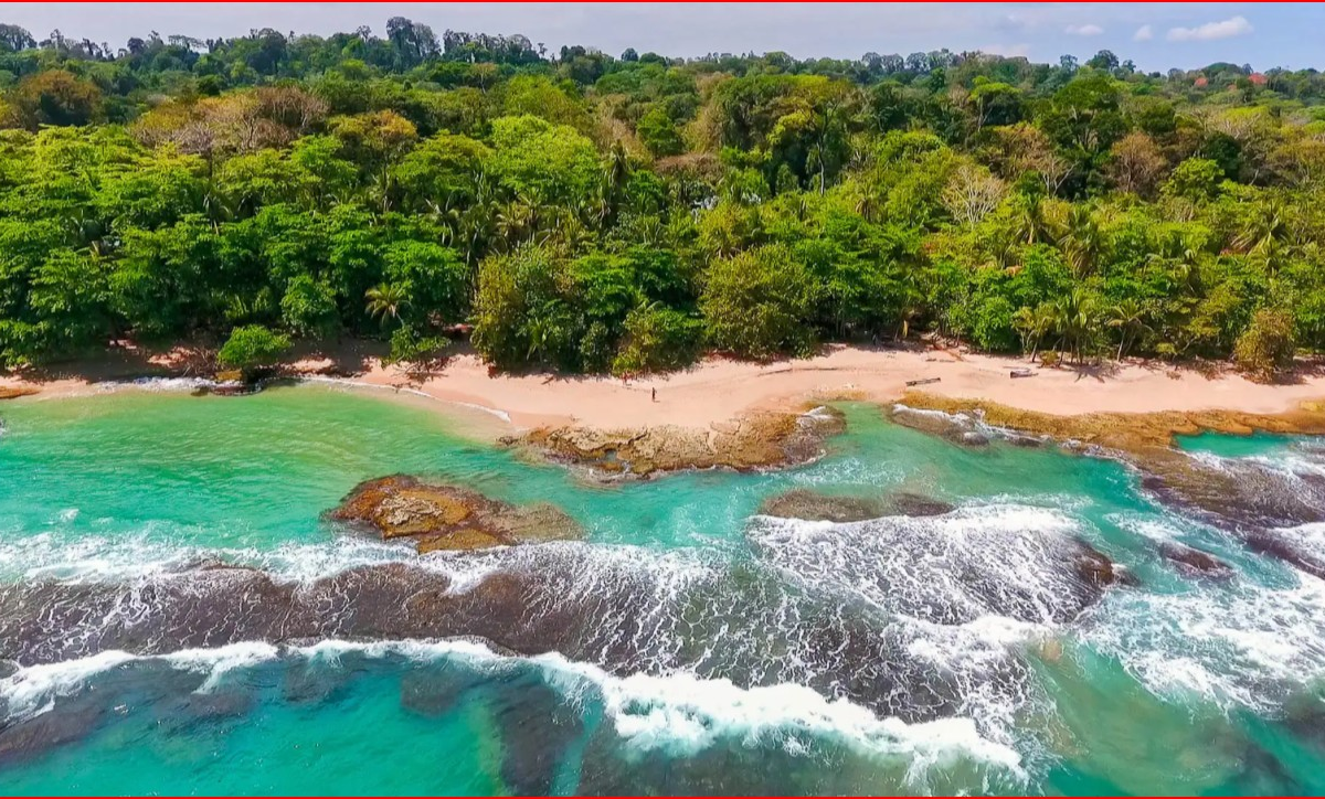 CommercialHotel - B&B for sale in Playa Chiquita Costa Rica