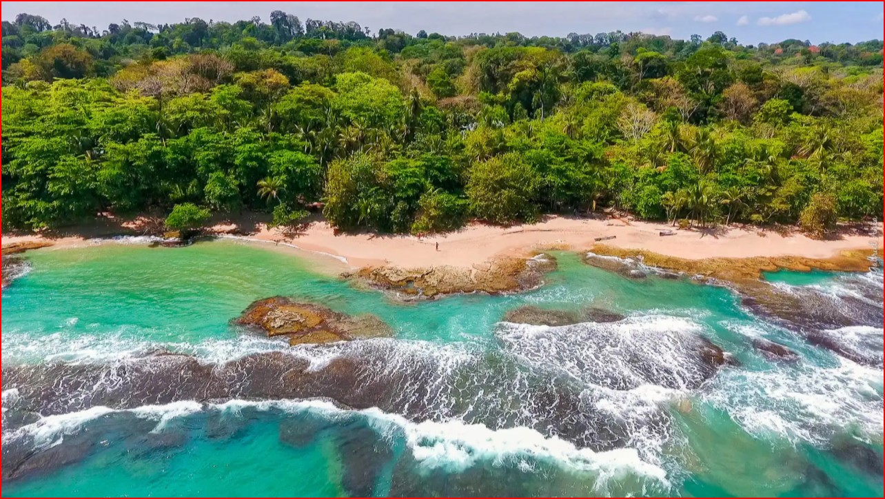 CommercialHotel - B&B for sale in Playa Chiquita Costa Rica