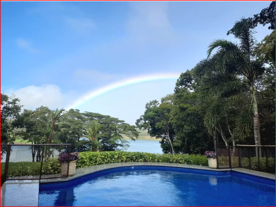 HomesHotel - B&B for sale in Lake Arenal Costa Rica