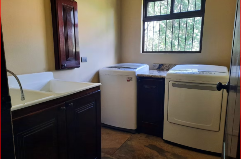 HomesHotel - B&B for sale in Lake Arenal Costa Rica