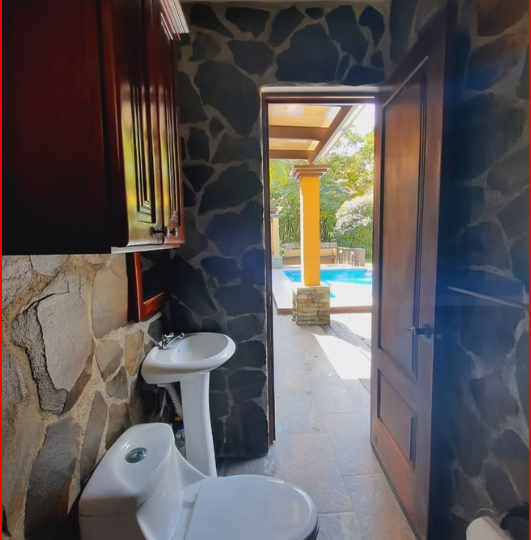 HomesHotel - B&B for sale in Lake Arenal Costa Rica