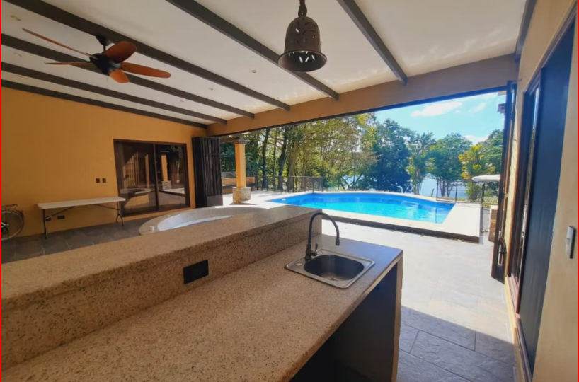 HomesHotel - B&B for sale in Lake Arenal Costa Rica