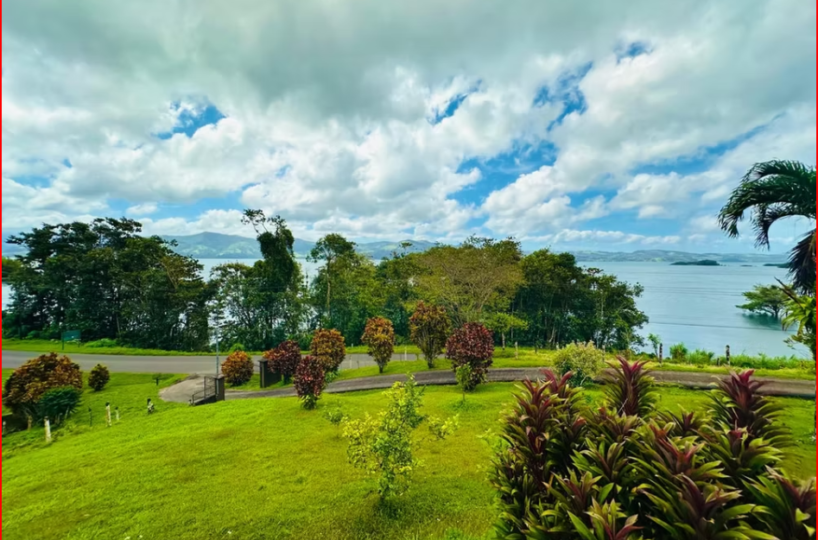 Homes for sale in Lake Arenal Costa Rica