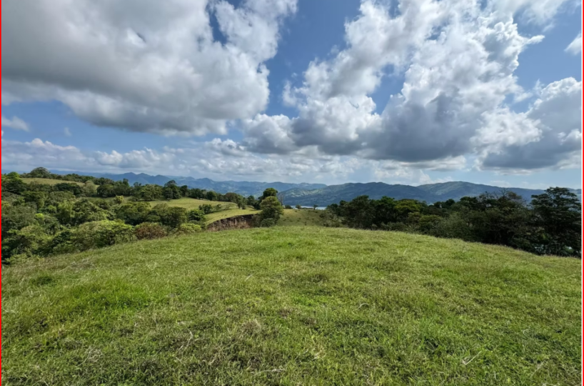 Building Lots for sale in Lake Arenal Costa Rica