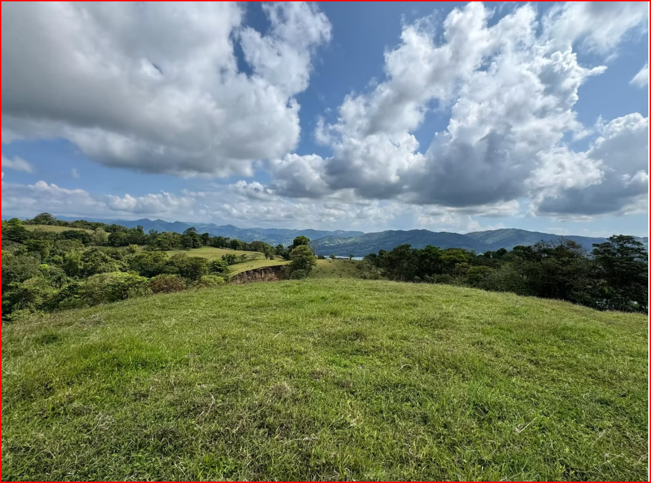 Building Lots for sale in Lake Arenal Costa Rica